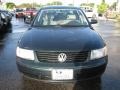 Royal Green Pearl - Passat GLS Sedan Photo No. 3