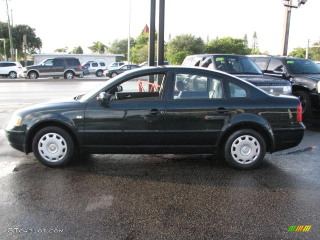 1999 Passat GLS Sedan - Royal Green Pearl / Grey photo #6