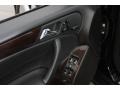 Black - C 280 4Matic Luxury Photo No. 17