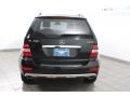 Black - ML 350 4Matic Photo No. 4