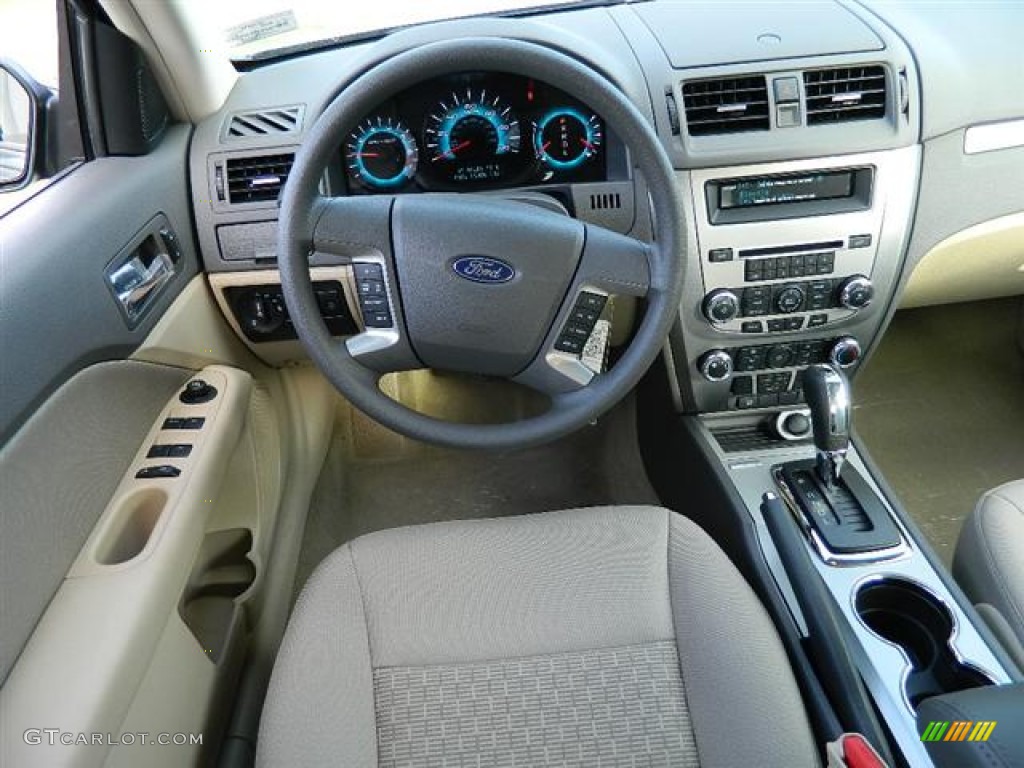 2012 Fusion SE - Steel Blue Metallic / Camel photo #13