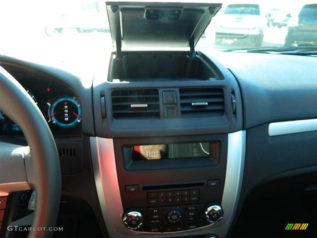 2012 Fusion SE - Ingot Silver Metallic / Charcoal Black photo #13