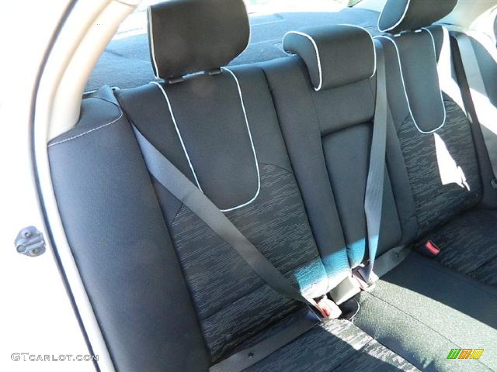 2012 Fusion SE - Ingot Silver Metallic / Charcoal Black photo #11