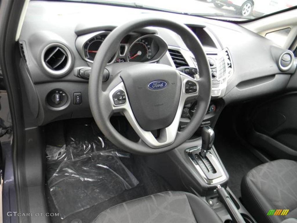 2012 Ford Fiesta SE Hatchback Charcoal Black Dashboard Photo #58143068