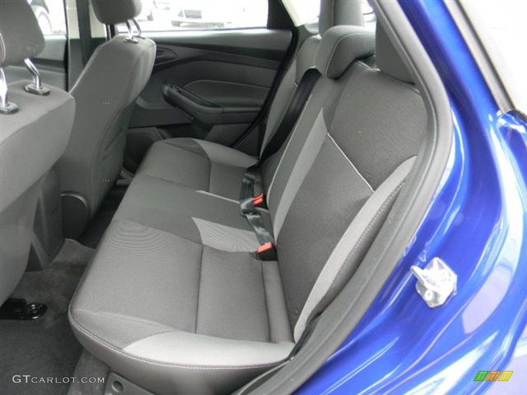 2012 Focus SE Sedan - Sonic Blue Metallic / Charcoal Black photo #10