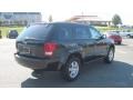 Black - Grand Cherokee Laredo Photo No. 5