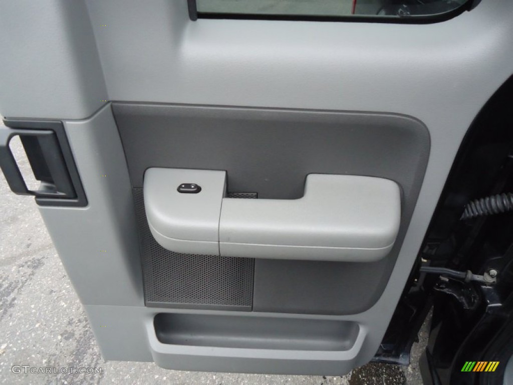 2006 F150 XLT SuperCab 4x4 - Black / Medium/Dark Flint photo #25