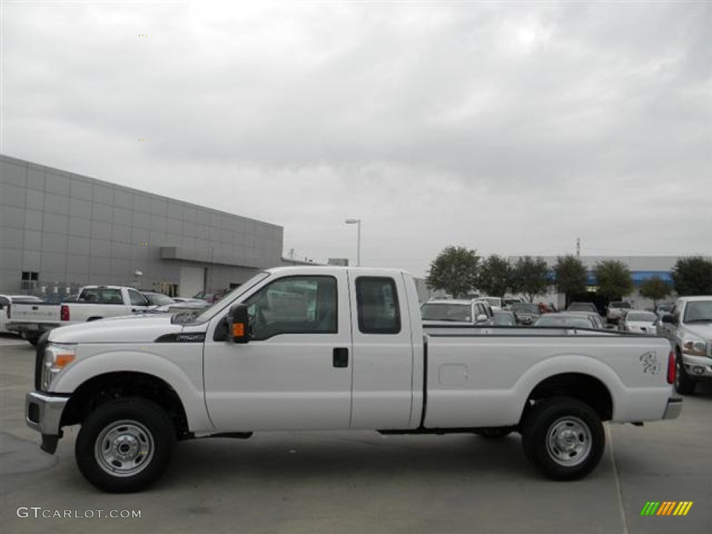 2012 F250 Super Duty XL SuperCab 4x4 - Oxford White / Steel photo #8