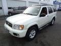 2004 Glacier Pearl Nissan Pathfinder SE 4x4  photo #2