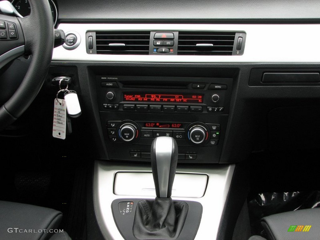 2008 BMW 3 Series 328i Sedan Controls Photo #58156640