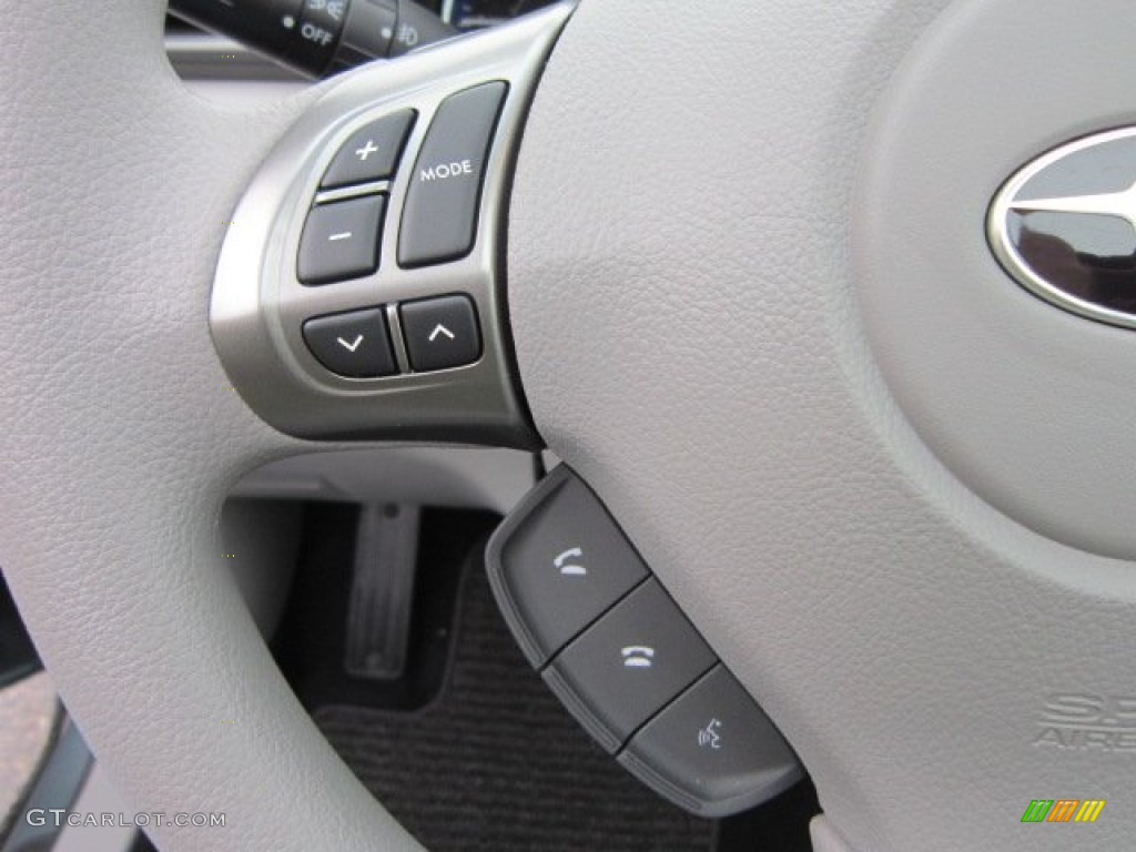 2012 Subaru Forester 2.5 X Premium Controls Photo #58158938