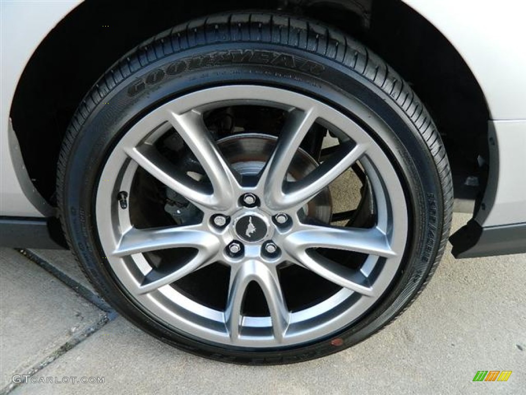 2012 Ford Mustang GT Premium Convertible Wheel Photo #58159937