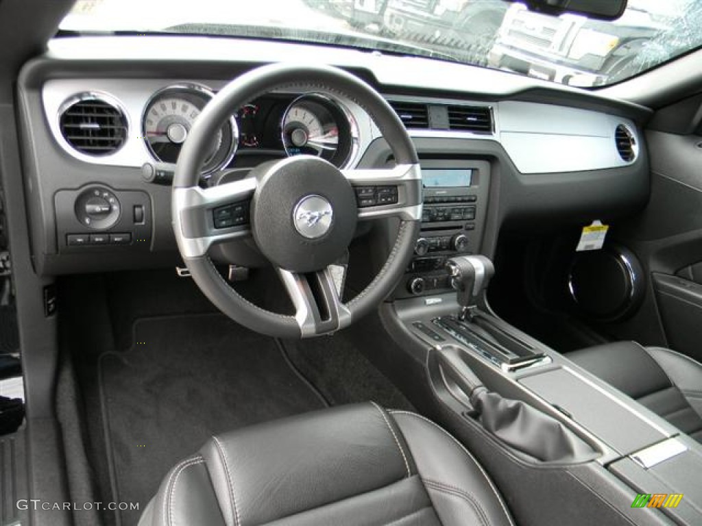 2012 Ford Mustang GT Premium Convertible Charcoal Black Dashboard Photo #58160546