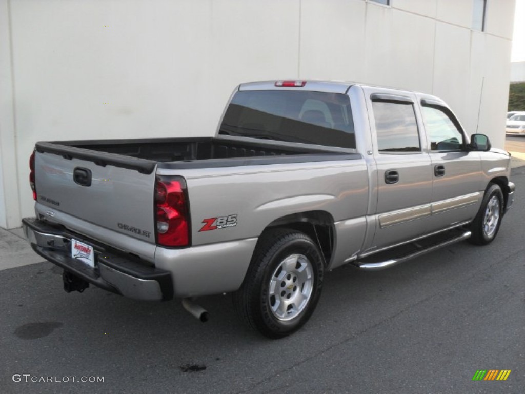 2005 Silverado 1500 LS Crew Cab - Silver Birch Metallic / Dark Charcoal photo #4