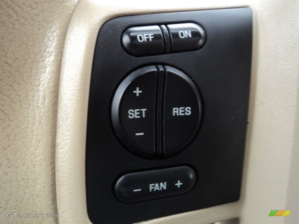 2008 Ford F250 Super Duty Lariat Crew Cab 4x4 Controls Photo #58163174