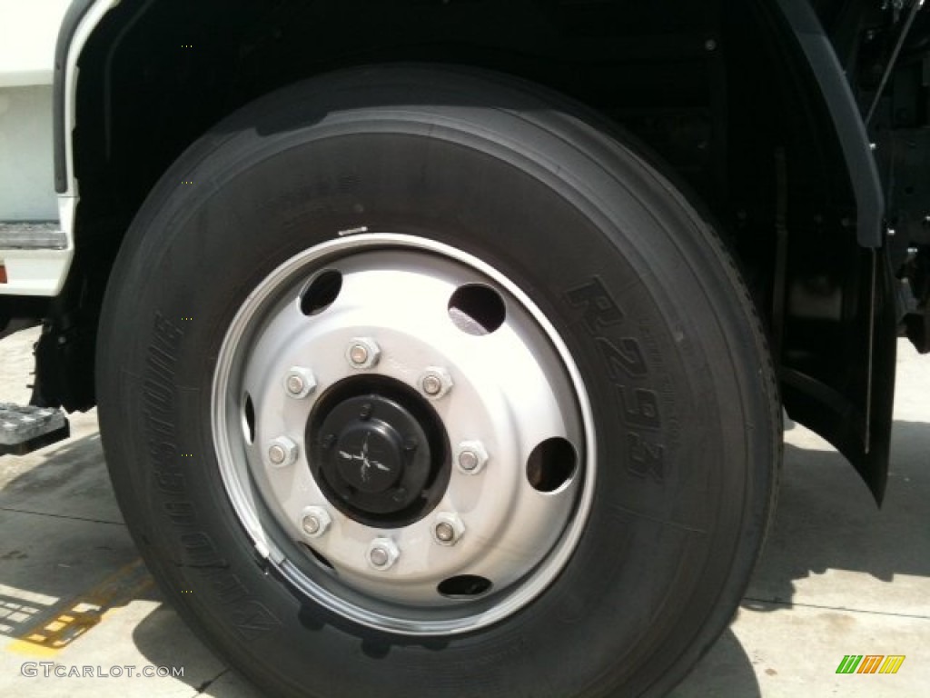 2010 Mitsubishi Fuso FM330 Regular Cab Chassis Wheel Photos