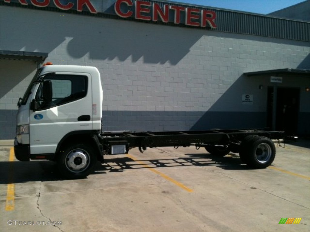 Natural White 2012 Mitsubishi Fuso Canter FE125 Regular Cab Chassis Exterior Photo #58164680