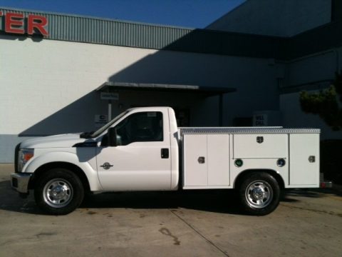 2011 Ford F350 Super Duty XL Regular Cab Chassis Commercial Data, Info and Specs