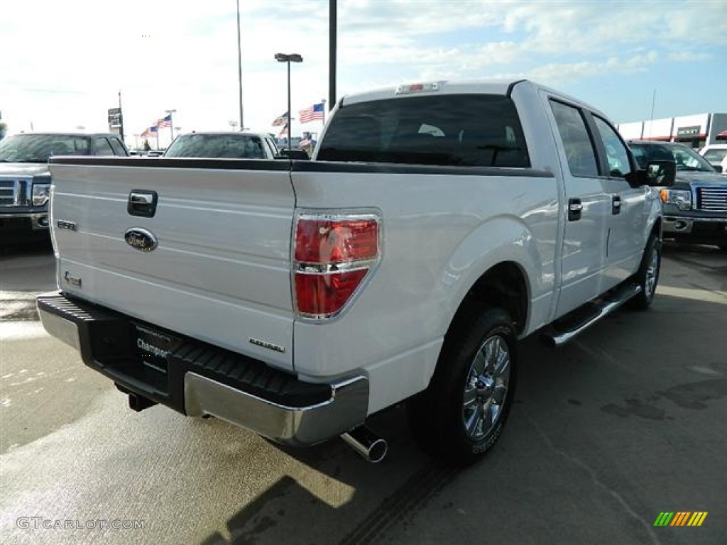 2011 F150 XLT SuperCrew - Oxford White / Steel Gray photo #3