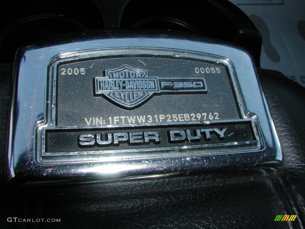 2005 Ford F350 Super Duty Harley-Davidson Crew Cab 4x4 Marks and Logos Photos