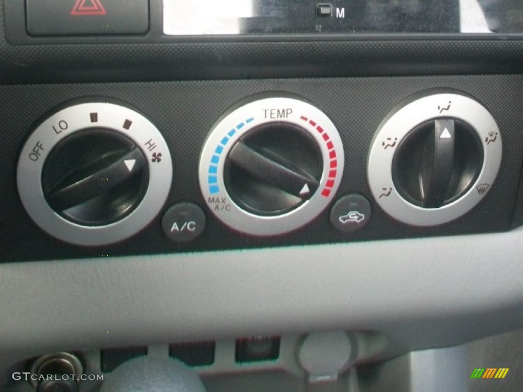 2009 Tacoma Regular Cab - Super White / Graphite Gray photo #17