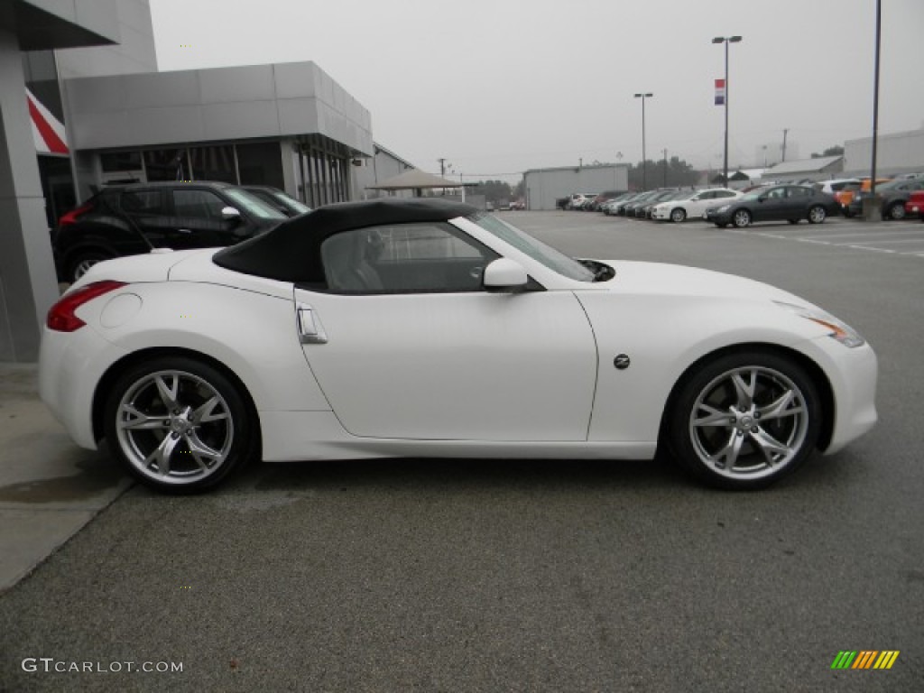2010 370Z Sport Touring Roadster - Pearl White / Gray Leather photo #3