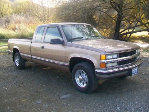 1995 Chevrolet C/K 2500 C2500 Extended Cab Data, Info and Specs