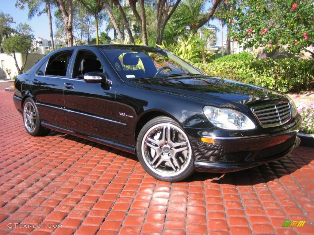 Black Mercedes-Benz S