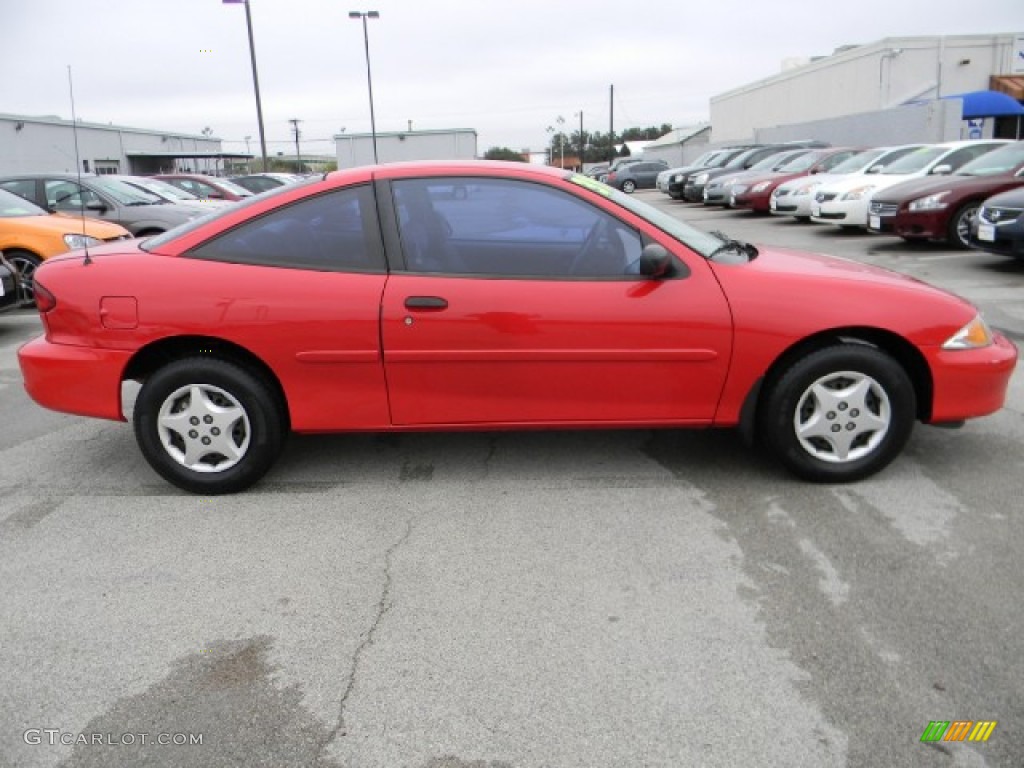 2002 Cavalier Coupe - Bright Red / Neutral photo #3