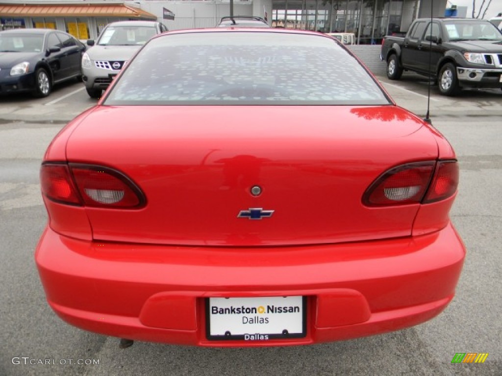 2002 Cavalier Coupe - Bright Red / Neutral photo #4