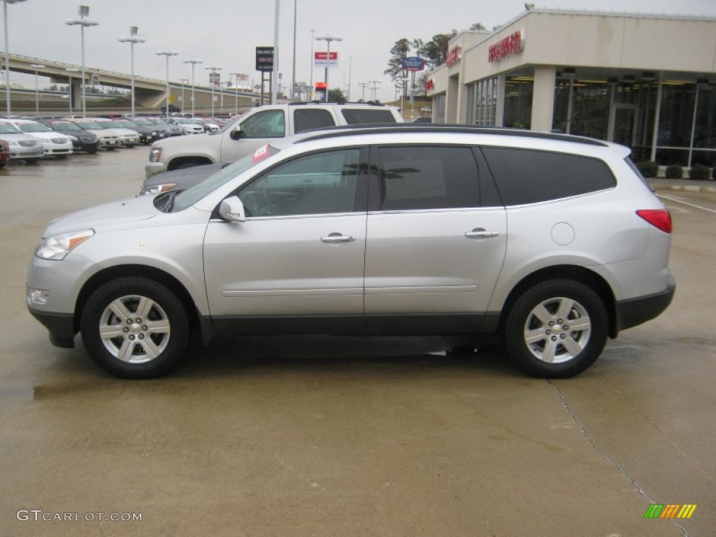 2010 Traverse LT AWD - Silver Ice Metallic / Ebony photo #2