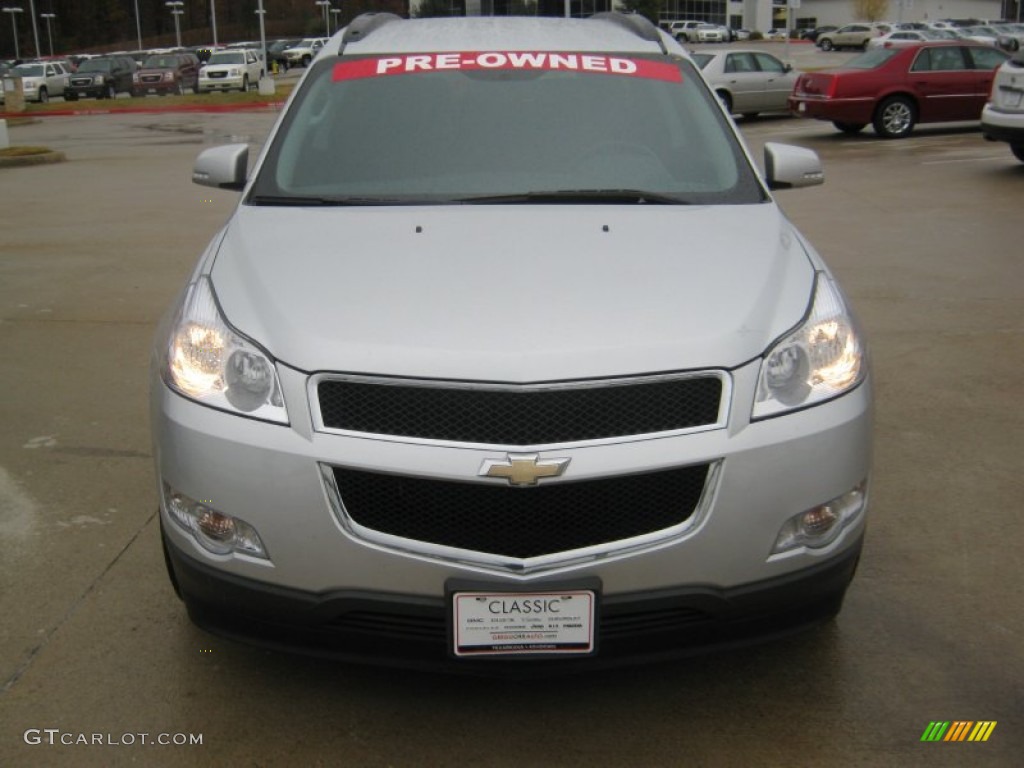 2010 Traverse LT AWD - Silver Ice Metallic / Ebony photo #7