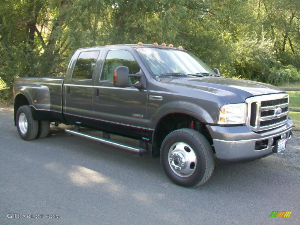 2007 F350 Super Duty Lariat Crew Cab 4x4 Dually - Dark Shadow Grey Metallic / Medium Flint photo #1