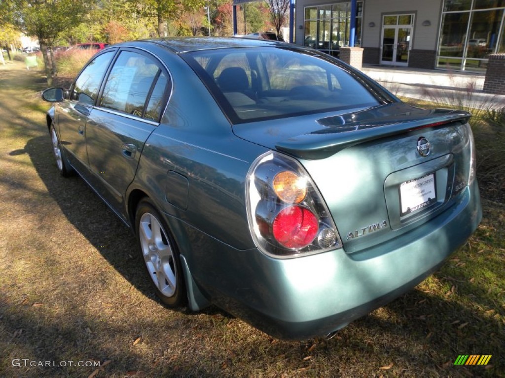 2002 Altima 3.5 SE - Seascape Light Blue / Charcoal Black photo #16