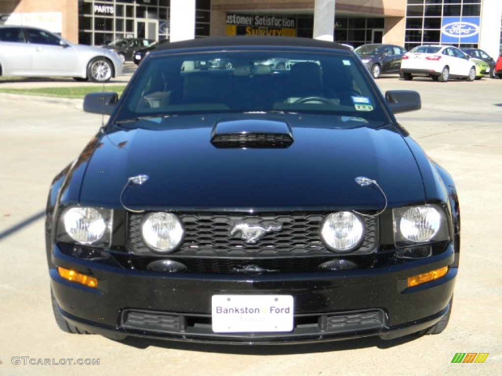 2008 Mustang GT Premium Convertible - Black / Dark Charcoal photo #2