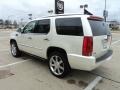 White Diamond Tricoat - Escalade Luxury Photo No. 4
