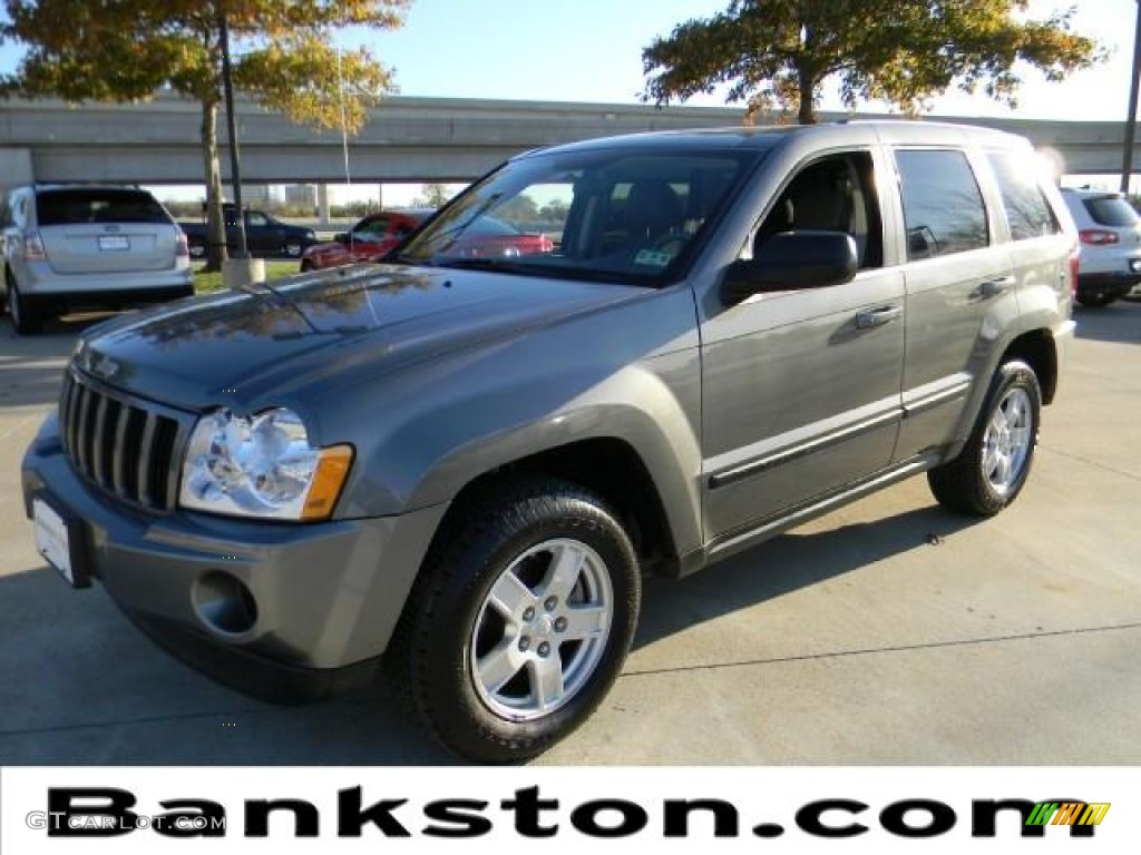 2007 Grand Cherokee Laredo - Mineral Gray Metallic / Medium Slate Gray photo #1