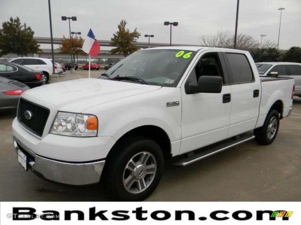 2006 F150 XLT SuperCrew - Oxford White / Medium/Dark Flint photo #1