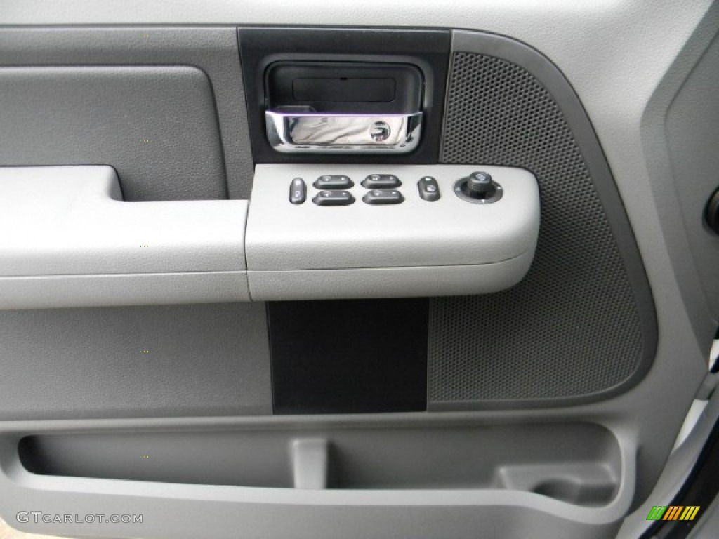 2006 F150 XLT SuperCrew - Oxford White / Medium/Dark Flint photo #12