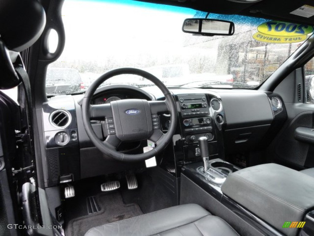 2007 Ford F150 Harley-Davidson SuperCrew 4x4 Black Dashboard Photo #58187557
