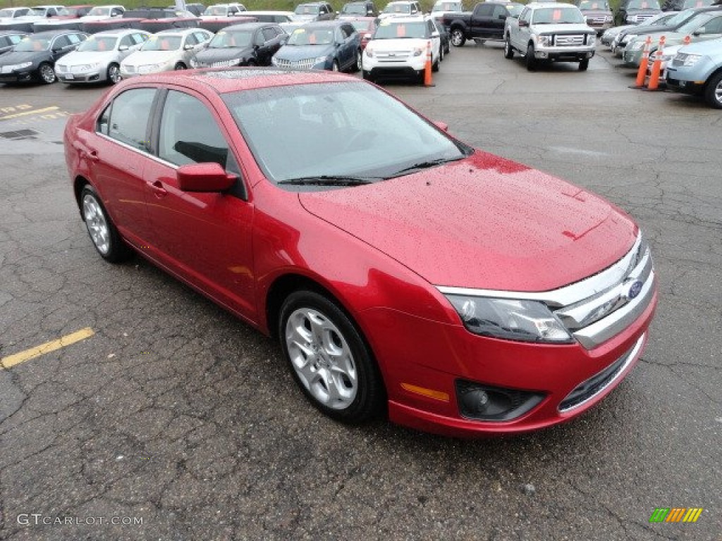 2010 Fusion SE V6 - Sangria Red Metallic / Charcoal Black photo #6