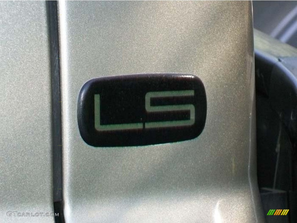 2002 Silverado 2500 LS Extended Cab - Light Pewter Metallic / Medium Gray photo #29