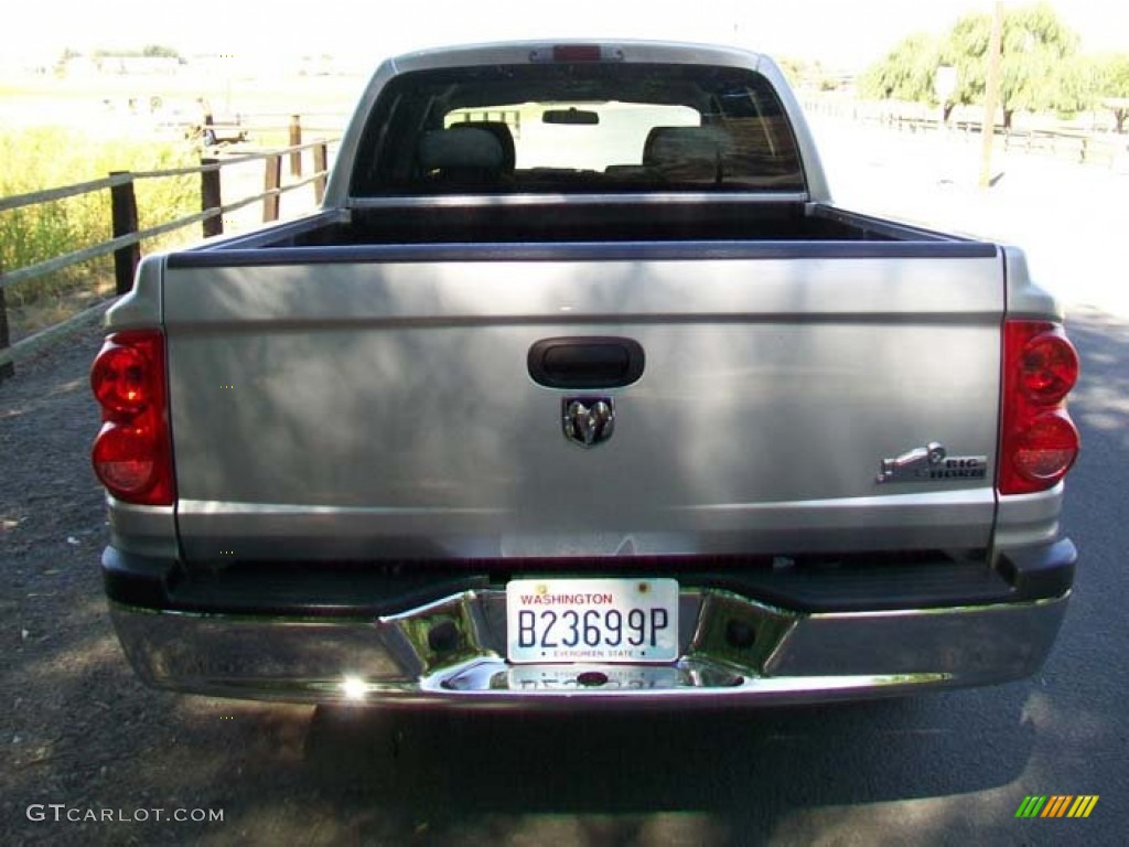 2010 Dakota Big Horn Crew Cab 4x4 - Bright Silver Metallic / Dark Slate Gray/Medium Slate Gray photo #3