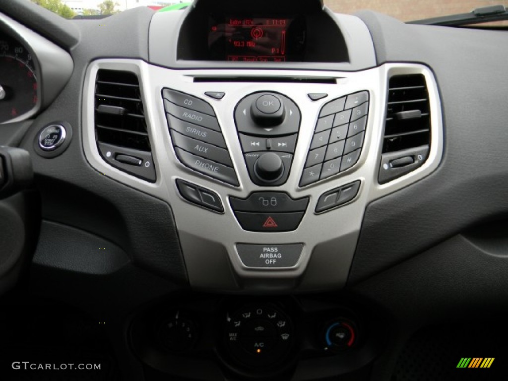 2012 Fiesta SES Hatchback - Ingot Silver Metallic / Charcoal Black photo #12