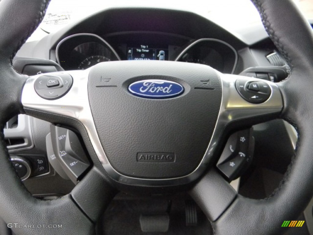 2012 Focus SEL 5-Door - Black / Charcoal Black Leather photo #11