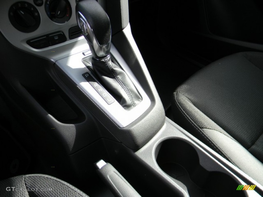 2012 Focus SE 5-Door - Sterling Grey Metallic / Charcoal Black photo #12