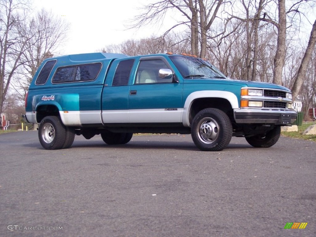 1994 C/K 3500 Extended Cab 4x4 Dually - Bright Teal Metallic / Gray photo #8