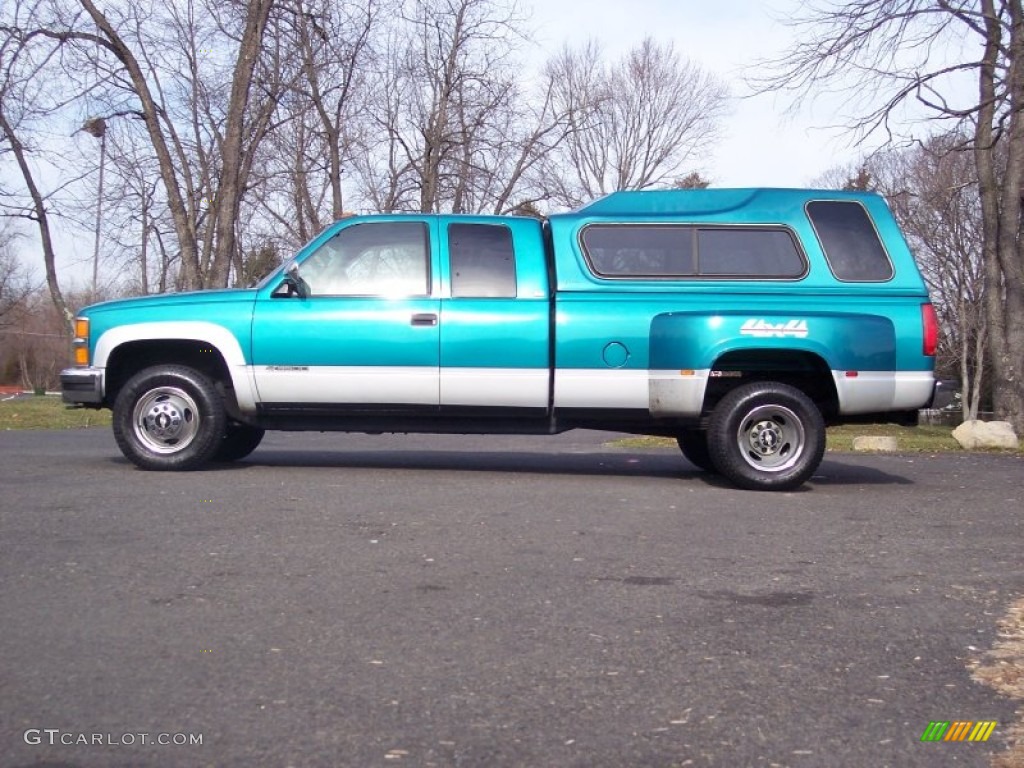 1994 C/K 3500 Extended Cab 4x4 Dually - Bright Teal Metallic / Gray photo #17