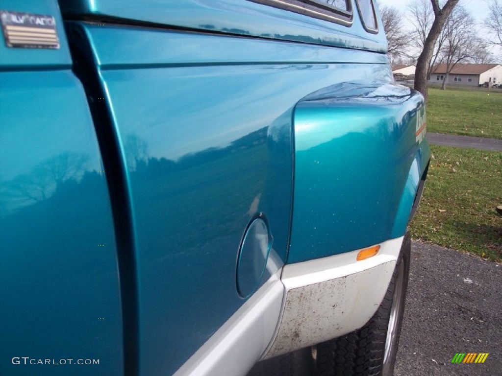 1994 C/K 3500 Extended Cab 4x4 Dually - Bright Teal Metallic / Gray photo #26