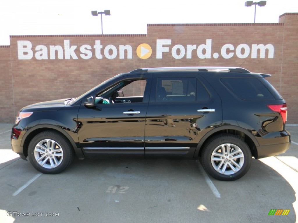 2012 Explorer XLT - Black / Charcoal Black photo #6